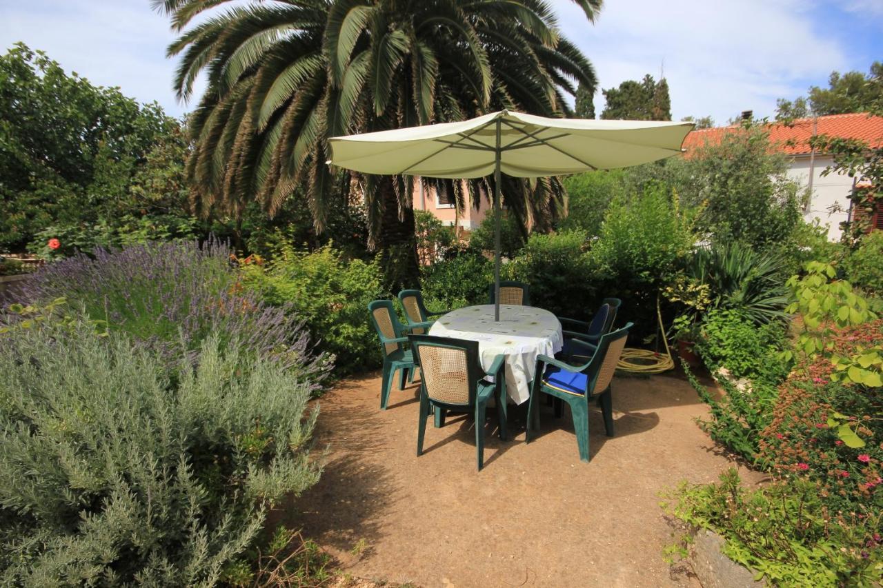 Apartments With A Parking Space Veli Losinj, Losinj - 8029 Buitenkant foto